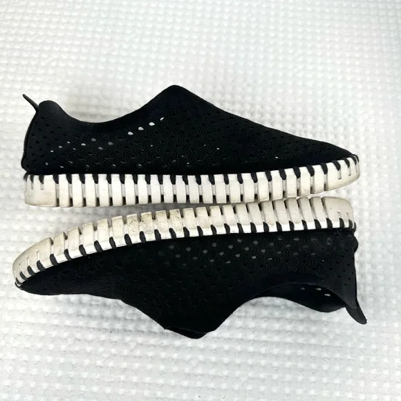 Ilse Jacobsen women’s black slip on Tulip platform sneakers size 38 US 7.5-8 - Picture 5 of 9